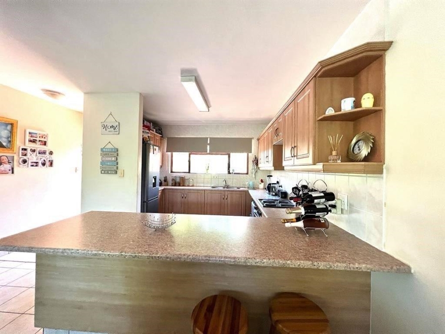 4 Bedroom Property for Sale in St Michaels On Sea KwaZulu-Natal