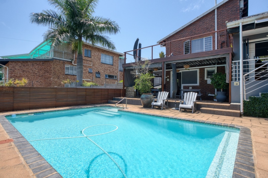 8 Bedroom Property for Sale in Ballito Central KwaZulu-Natal