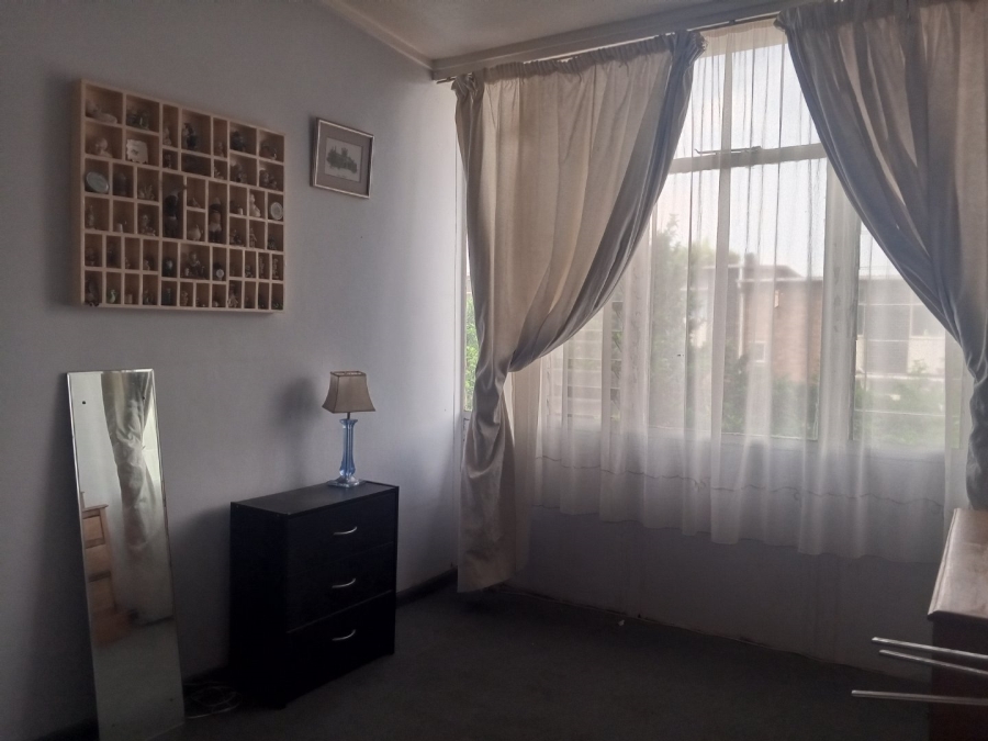 2 Bedroom Property for Sale in Huttenheights KwaZulu-Natal