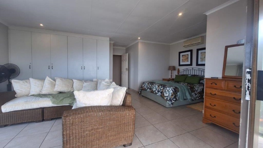 4 Bedroom Property for Sale in Southport KwaZulu-Natal