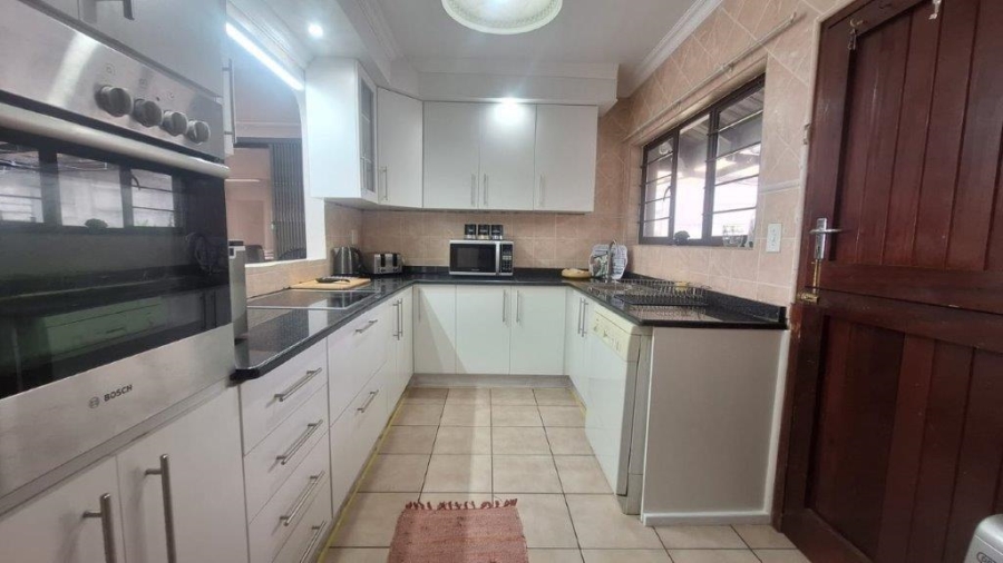 4 Bedroom Property for Sale in Southport KwaZulu-Natal