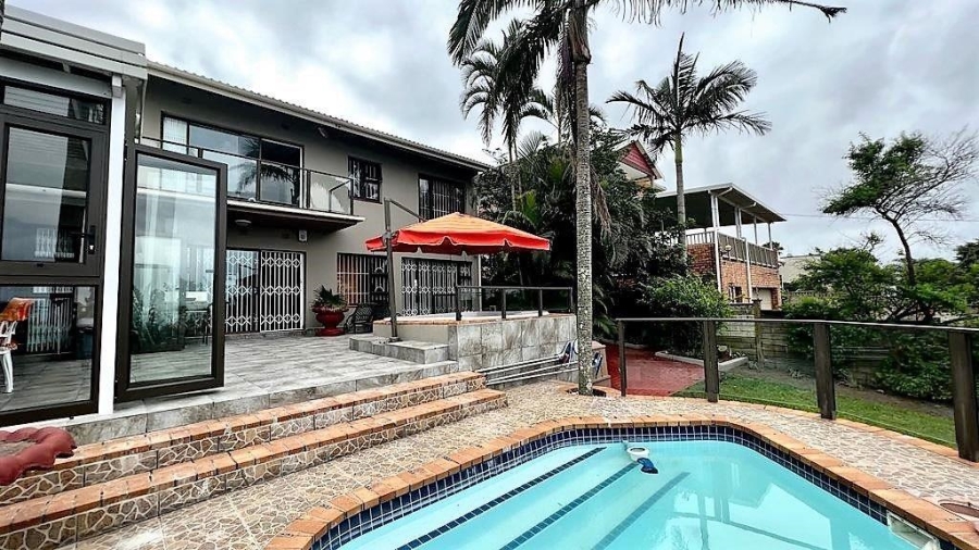 4 Bedroom Property for Sale in Uvongo KwaZulu-Natal