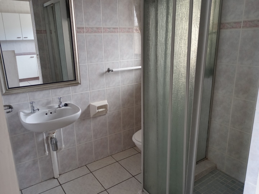 3 Bedroom Property for Sale in Uvongo KwaZulu-Natal