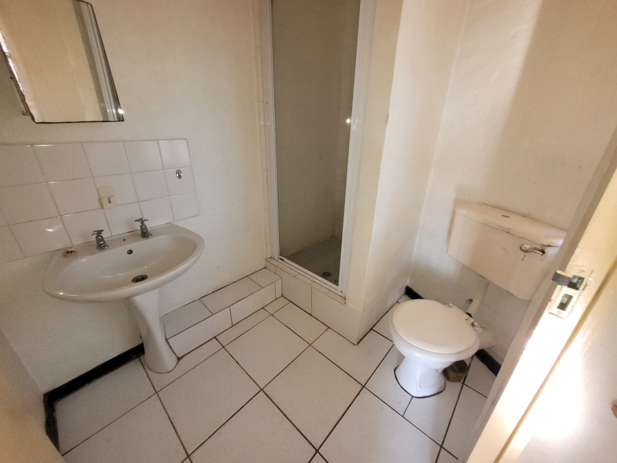 1 Bedroom Property for Sale in Woodgrange KwaZulu-Natal