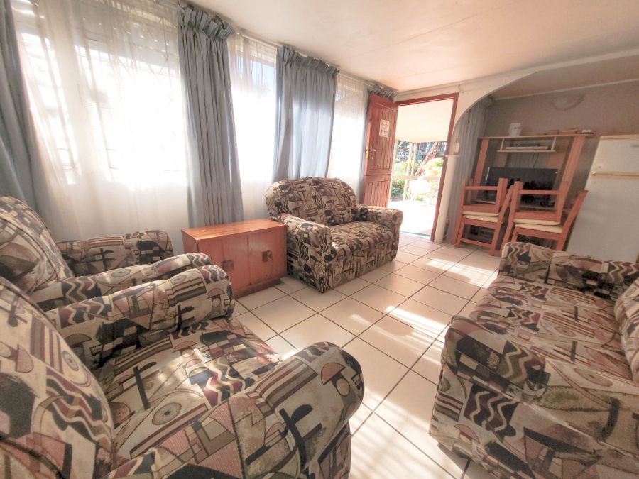 2 Bedroom Property for Sale in Hibberdene KwaZulu-Natal