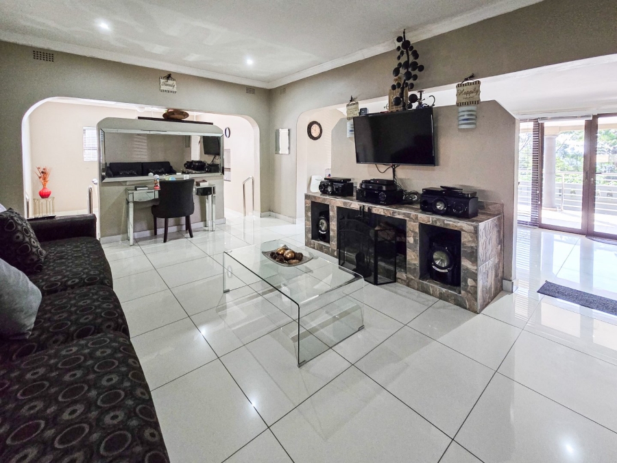 5 Bedroom Property for Sale in Ramsgate KwaZulu-Natal