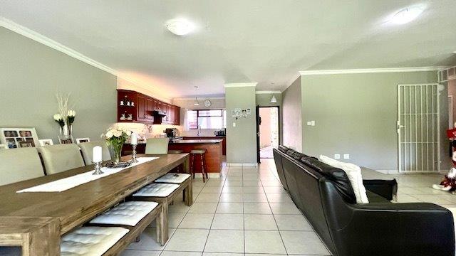 4 Bedroom Property for Sale in St Michaels On Sea KwaZulu-Natal