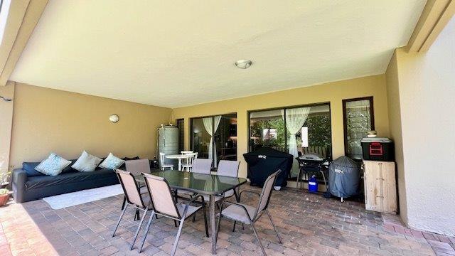 4 Bedroom Property for Sale in St Michaels On Sea KwaZulu-Natal