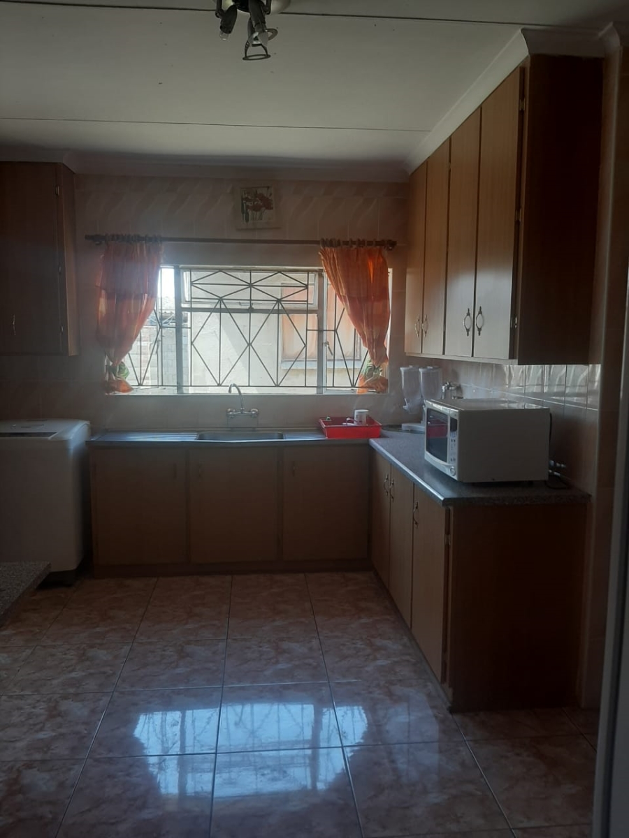 3 Bedroom Property for Sale in Acaciaville KwaZulu-Natal