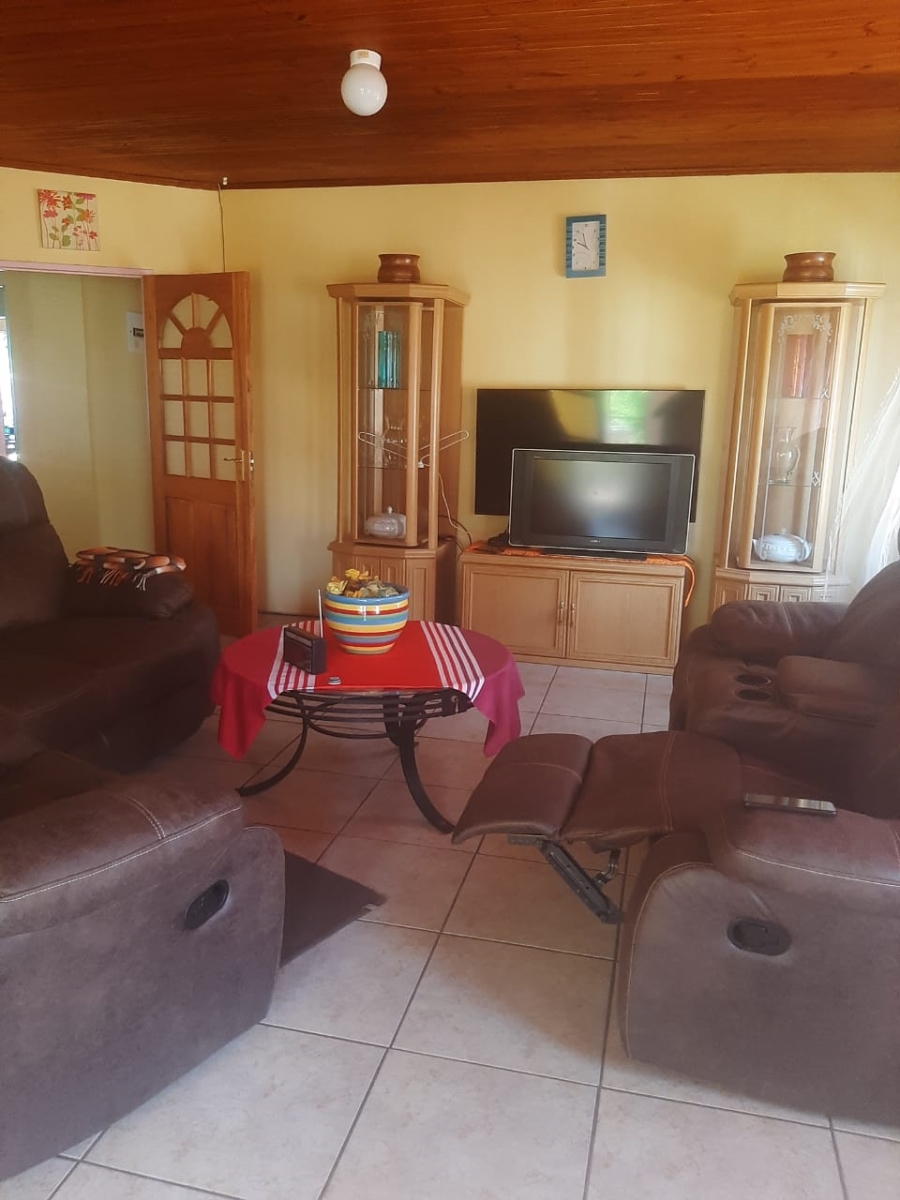 3 Bedroom Property for Sale in Acaciaville KwaZulu-Natal