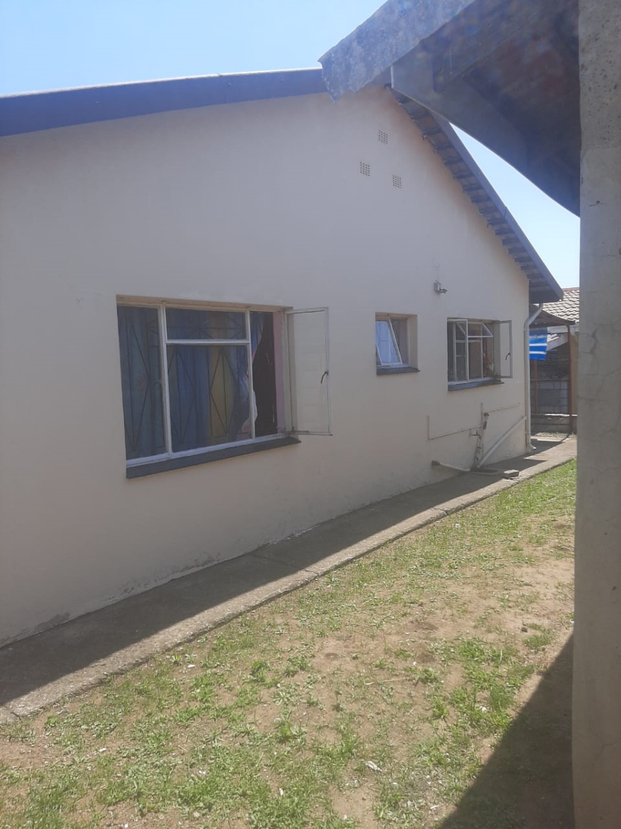 3 Bedroom Property for Sale in Acaciaville KwaZulu-Natal