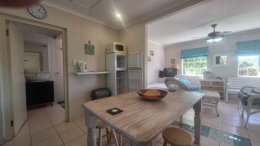 1 Bedroom Property for Sale in Marina Beach KwaZulu-Natal