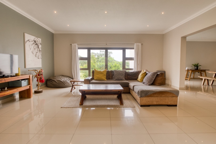 5 Bedroom Property for Sale in Palm Lakes Estate KwaZulu-Natal