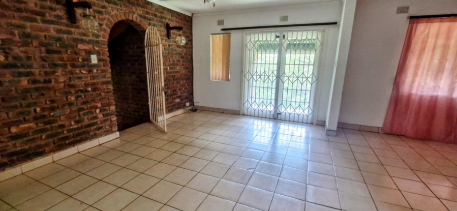 5 Bedroom Property for Sale in Trafalgar KwaZulu-Natal