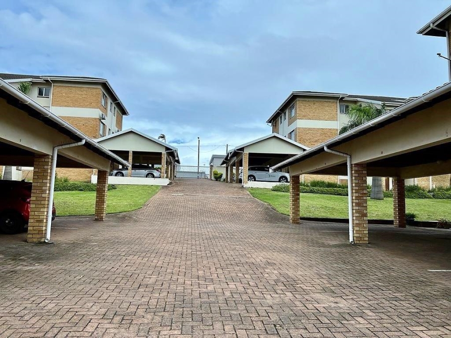 2 Bedroom Property for Sale in Manaba Beach KwaZulu-Natal