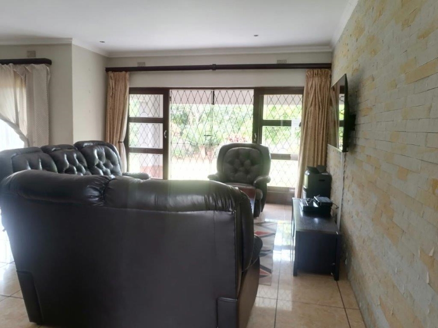 4 Bedroom Property for Sale in Oslo Beach KwaZulu-Natal