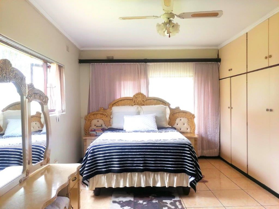 4 Bedroom Property for Sale in Oslo Beach KwaZulu-Natal