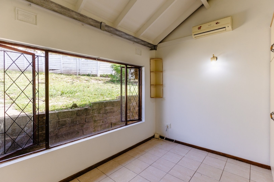 4 Bedroom Property for Sale in Uvongo KwaZulu-Natal