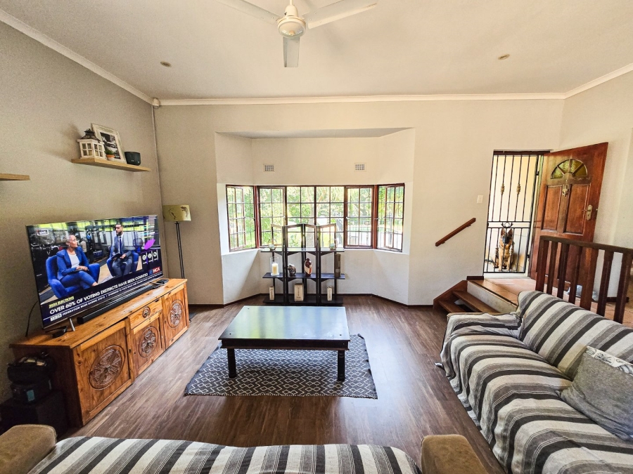 4 Bedroom Property for Sale in Umtentweni KwaZulu-Natal