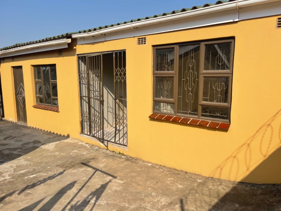 To Let 1 Bedroom Property for Rent in Umlazi N KwaZulu-Natal