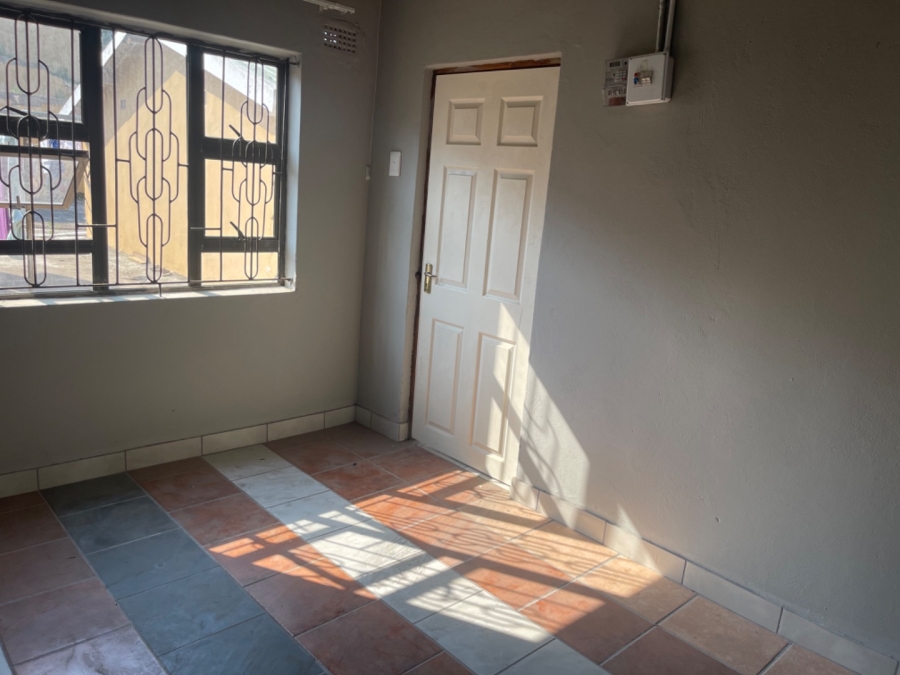 To Let 1 Bedroom Property for Rent in Umlazi N KwaZulu-Natal