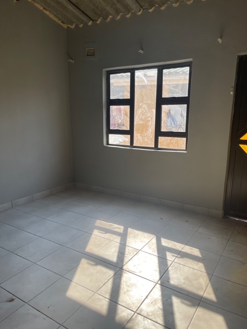 To Let 1 Bedroom Property for Rent in Umlazi N KwaZulu-Natal