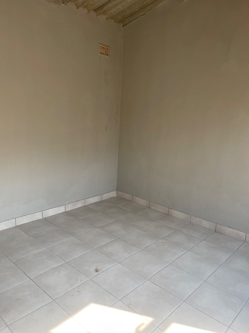 To Let 1 Bedroom Property for Rent in Umlazi N KwaZulu-Natal