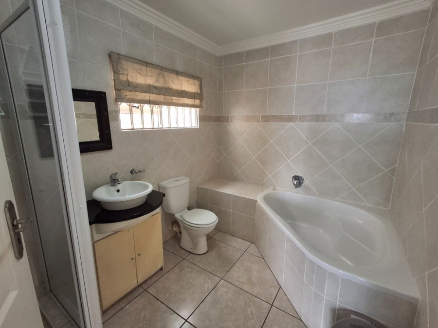 3 Bedroom Property for Sale in Manaba Beach KwaZulu-Natal