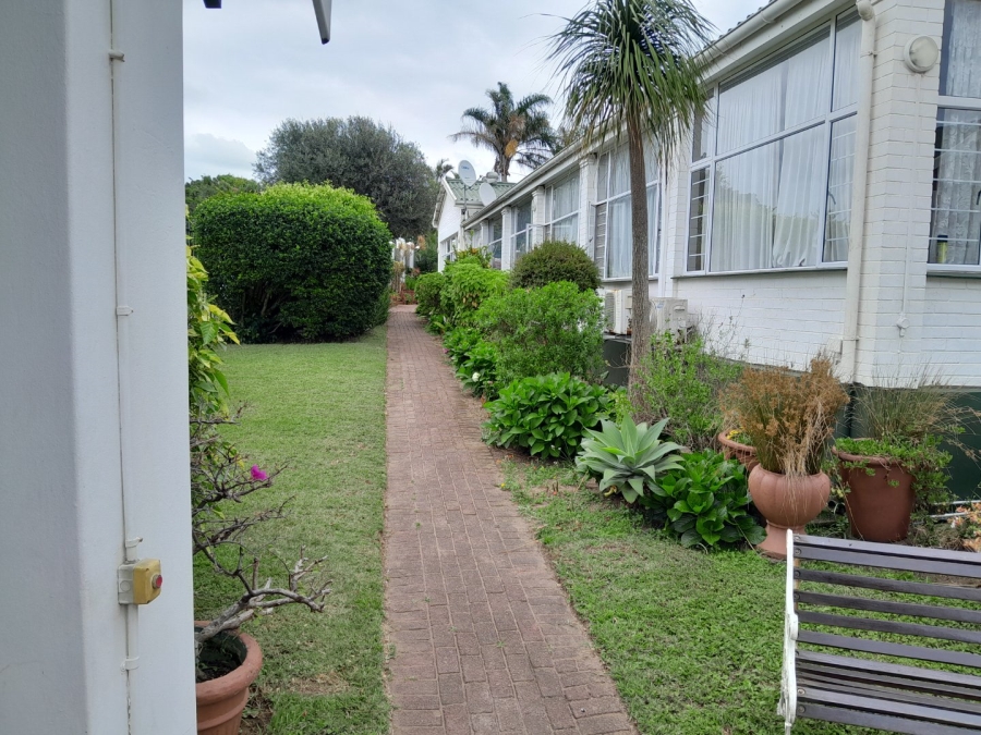 1 Bedroom Property for Sale in Scottburgh Central KwaZulu-Natal