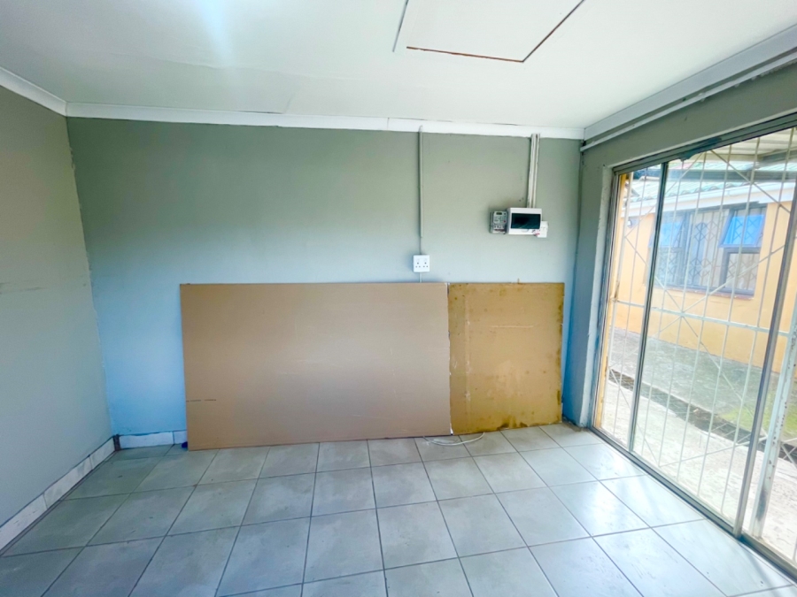 To Let 1 Bedroom Property for Rent in Umlazi N KwaZulu-Natal