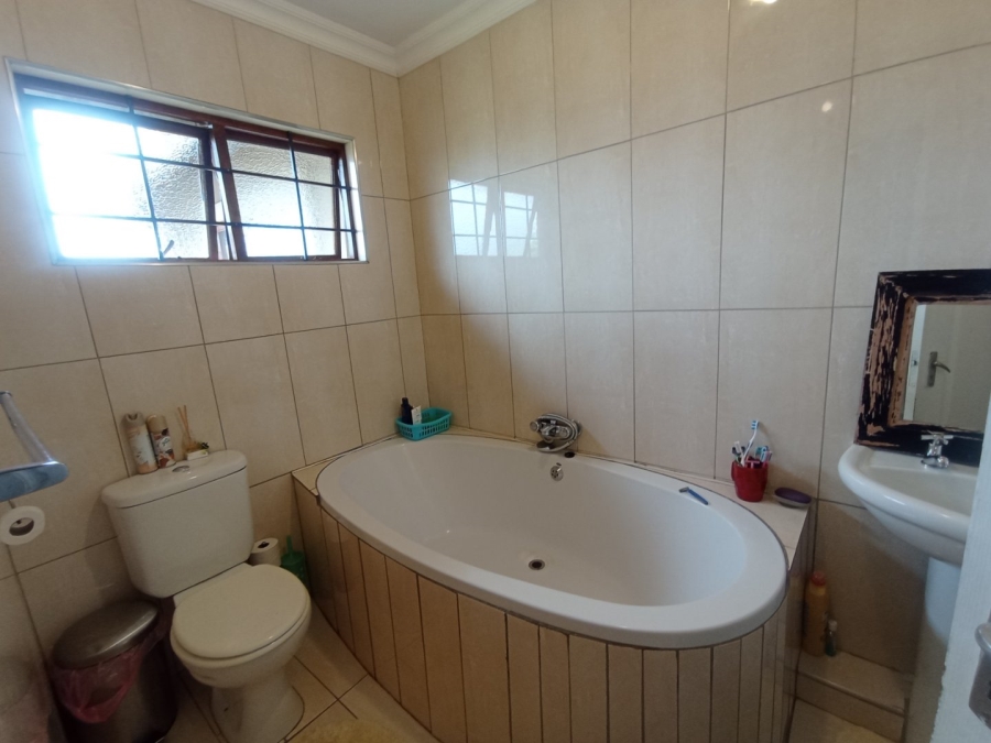 3 Bedroom Property for Sale in Prestbury KwaZulu-Natal