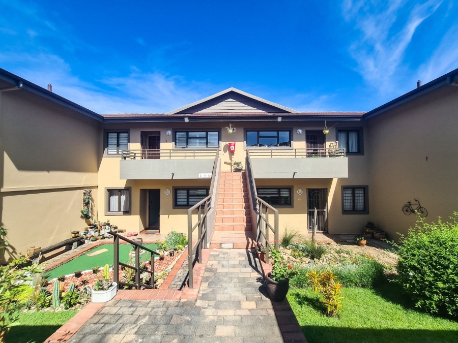 4 Bedroom Property for Sale in St Michaels On Sea KwaZulu-Natal