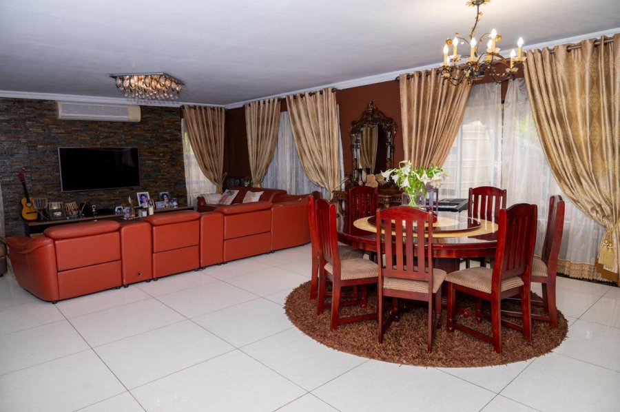 5 Bedroom Property for Sale in Port Shepstone KwaZulu-Natal