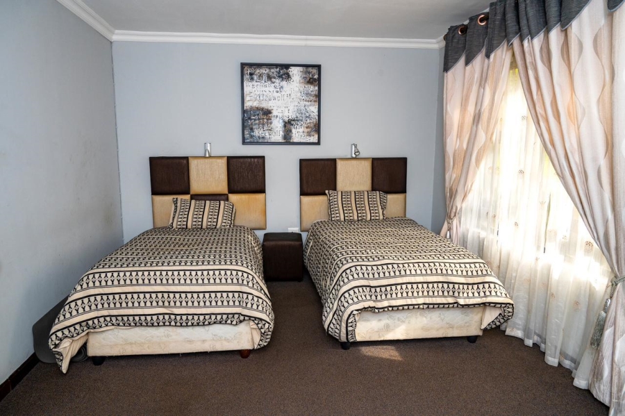 5 Bedroom Property for Sale in Port Shepstone KwaZulu-Natal