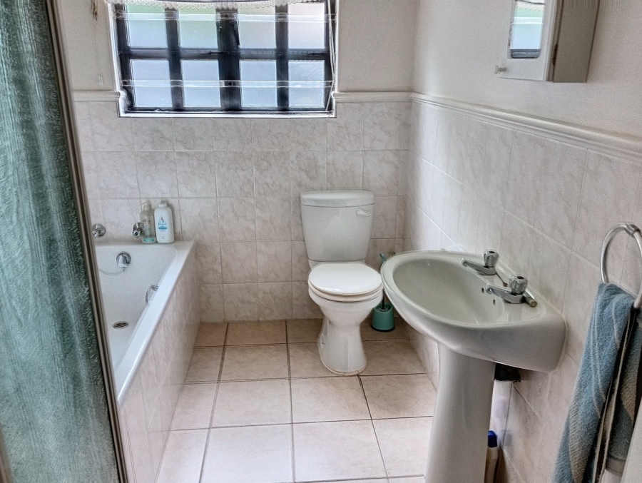 3 Bedroom Property for Sale in Ballitoville KwaZulu-Natal