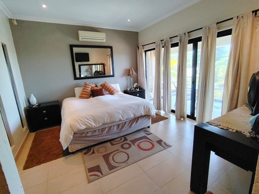 5 Bedroom Property for Sale in Ramsgate KwaZulu-Natal