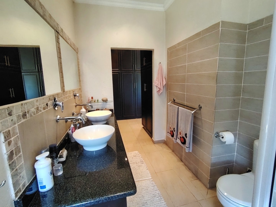 5 Bedroom Property for Sale in Ramsgate KwaZulu-Natal