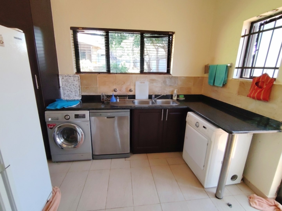 5 Bedroom Property for Sale in Ramsgate KwaZulu-Natal