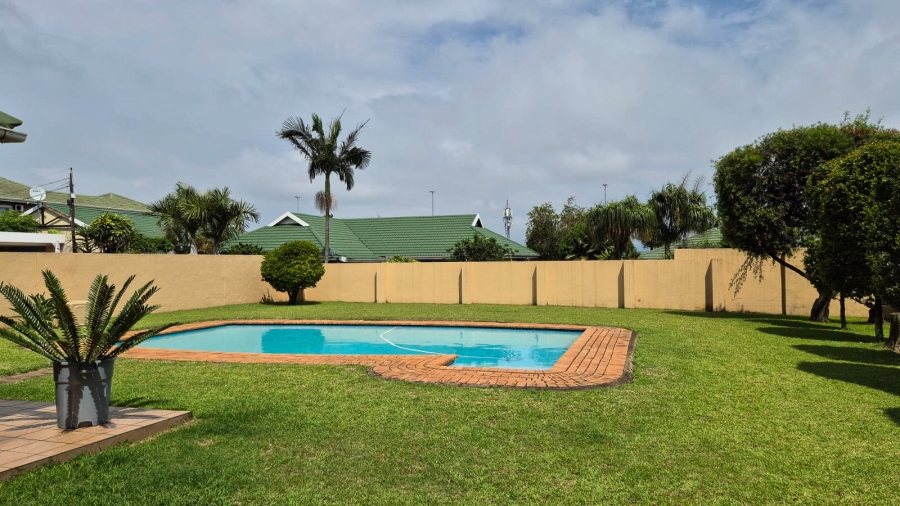 4 Bedroom Property for Sale in Somerset Park KwaZulu-Natal