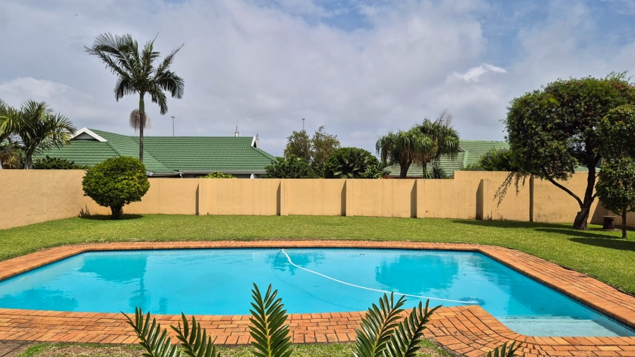 4 Bedroom Property for Sale in Somerset Park KwaZulu-Natal