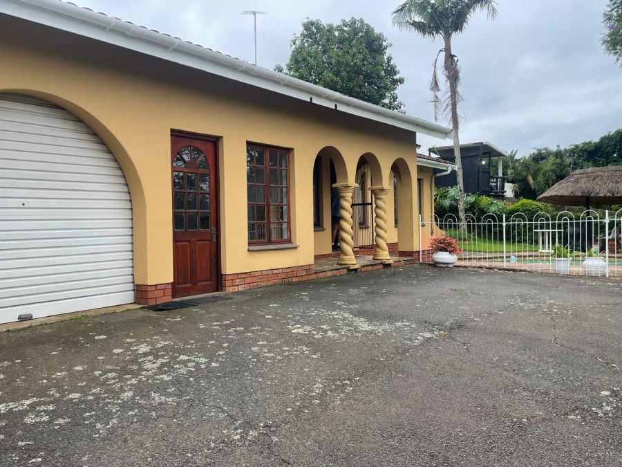 3 Bedroom Property for Sale in Waterfall KwaZulu-Natal