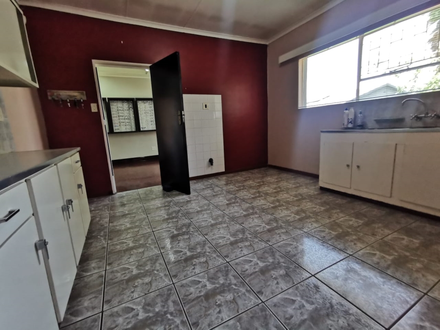 To Let commercial Property for Rent in Huttenheights KwaZulu-Natal