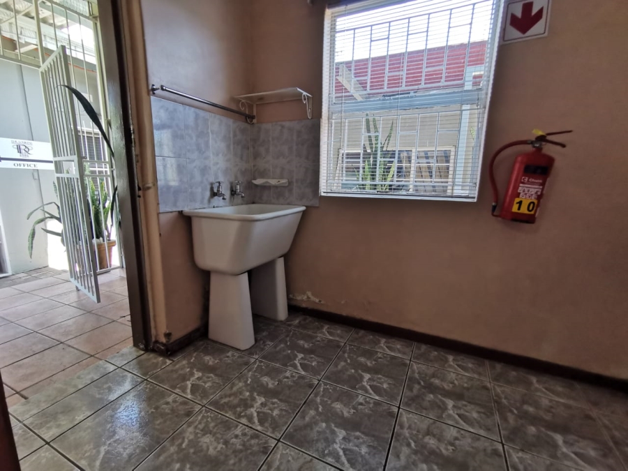 To Let commercial Property for Rent in Huttenheights KwaZulu-Natal