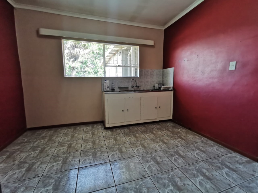 To Let commercial Property for Rent in Huttenheights KwaZulu-Natal