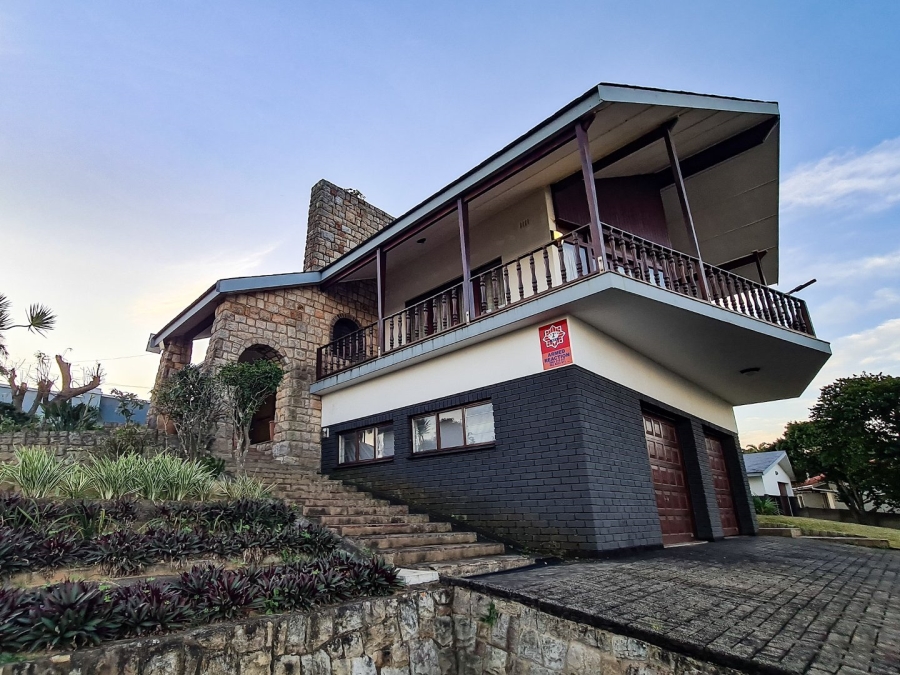 5 Bedroom Property for Sale in Oslo Beach KwaZulu-Natal