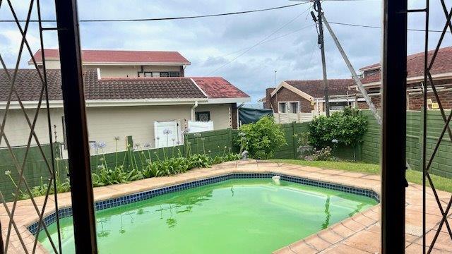 3 Bedroom Property for Sale in St Michaels On Sea KwaZulu-Natal