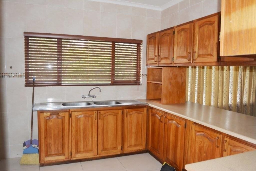 4 Bedroom Property for Sale in Sea Park KwaZulu-Natal