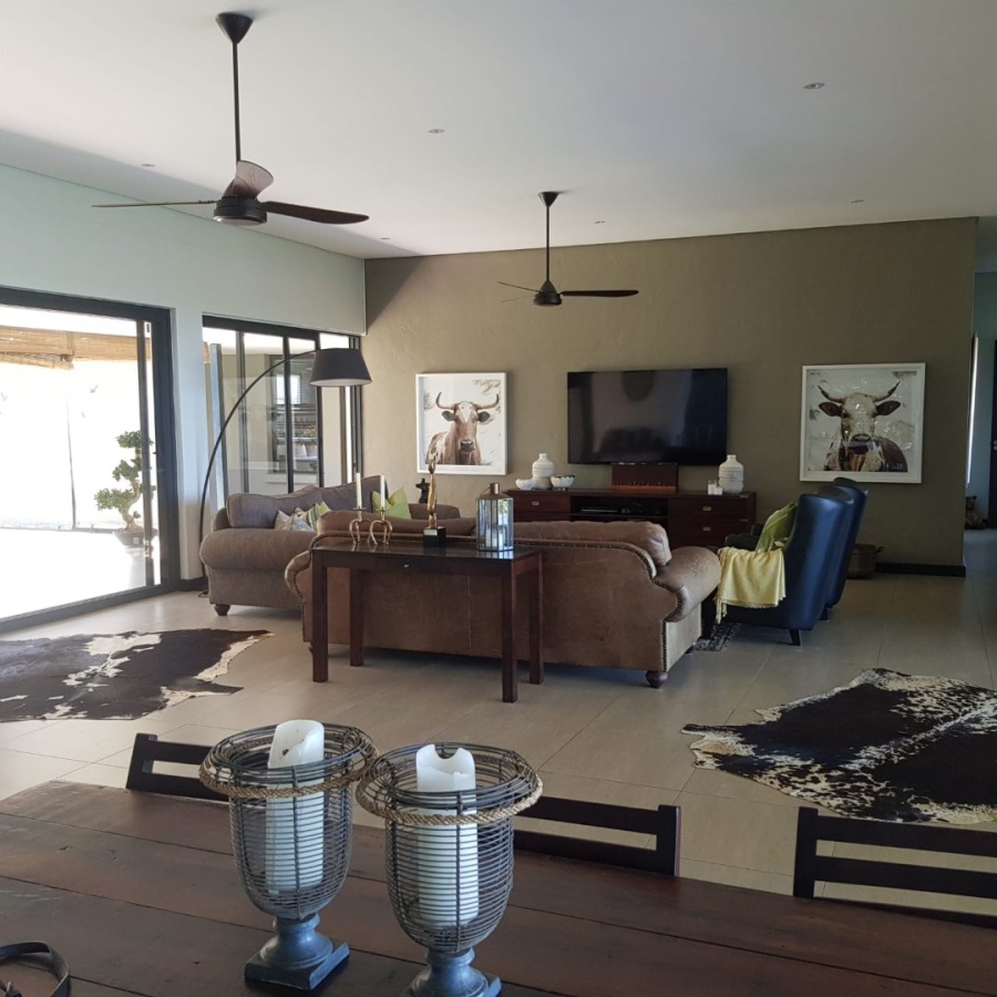 5 Bedroom Property for Sale in Zini River Estate KwaZulu-Natal