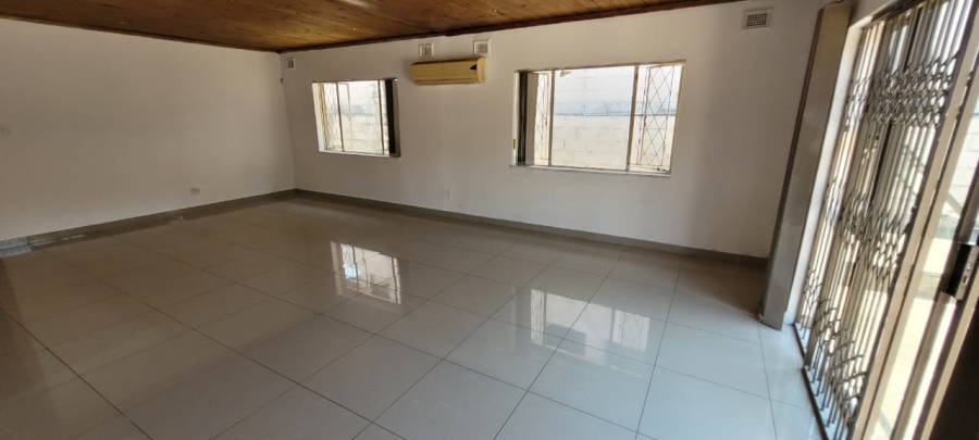 To Let 3 Bedroom Property for Rent in Raisethorpe KwaZulu-Natal