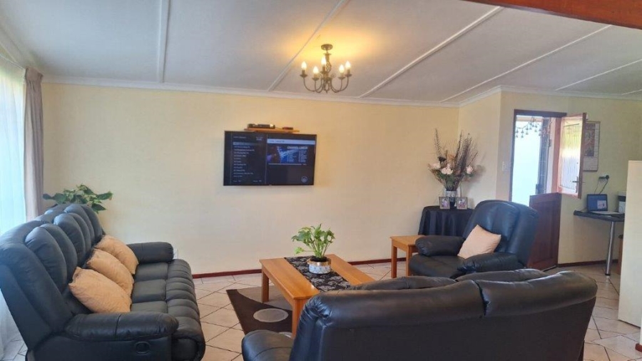 3 Bedroom Property for Sale in Sea Park KwaZulu-Natal